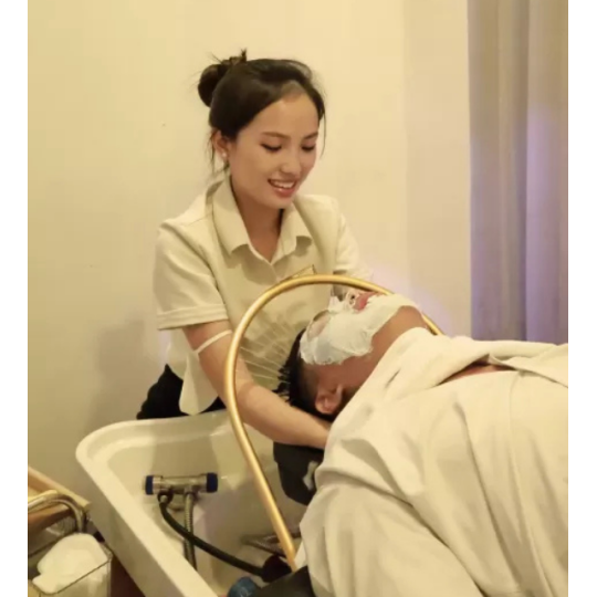 GỘI ĐẦU - MASSAGE - CHĂM DA 
