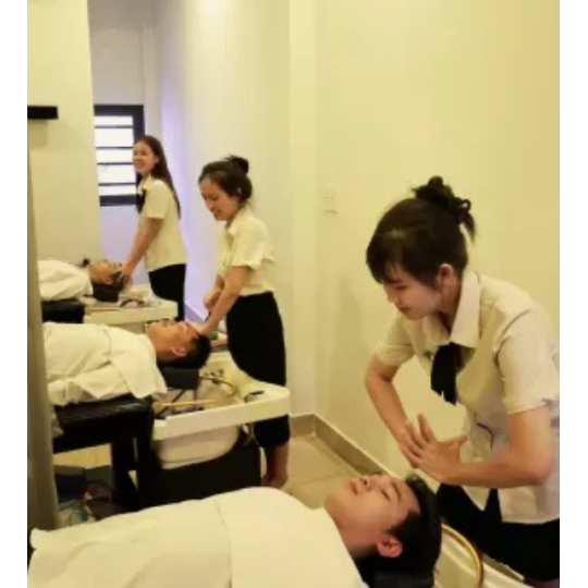 GỘI ĐẦU - MASSAGE - CHĂM DA 