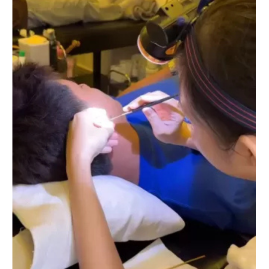 GỘI ĐẦU - MASSAGE - CHĂM DA 
