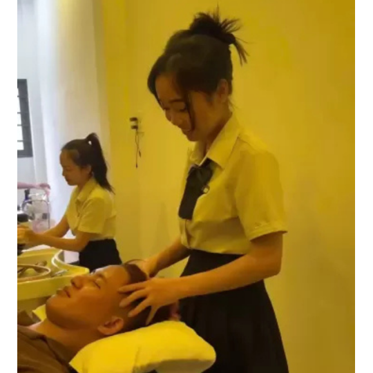 GỘI ĐẦU - MASSAGE - CHĂM DA 