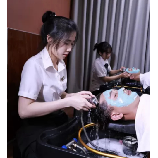 GỘI ĐẦU - MASSAGE - CHĂM DA 